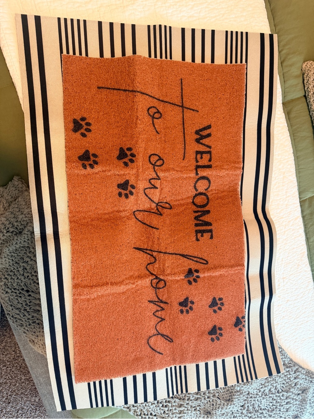 Welcome Home Paw Print Doormat - Rust and Black